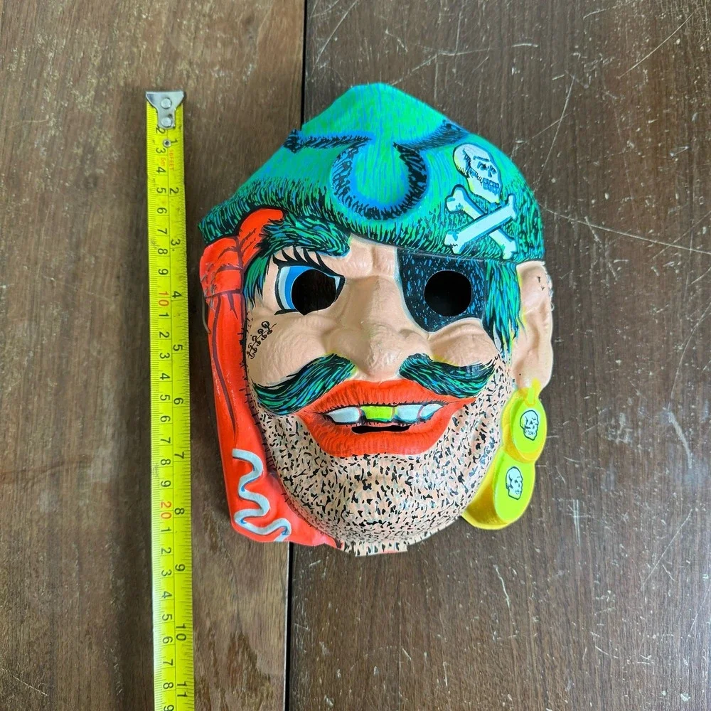 ZEST Soap VINTAGE hard‎ plastic Neon Pirate Face Black Light Halloween mask